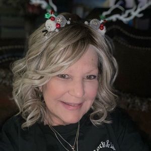 Meet your Posher, Lydia